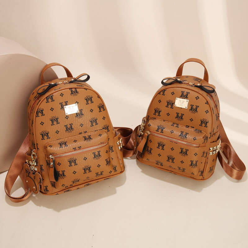 Designer Bag High-End Women 2025 New Fashion Mommy Little Girl School Bag Travel Backpack For Girls