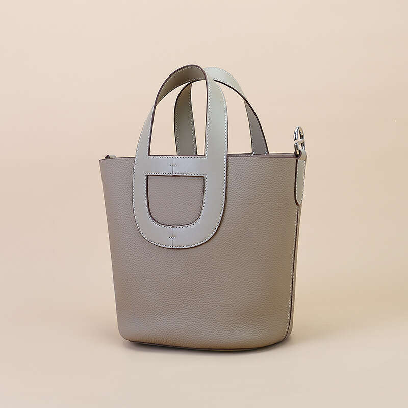 New Top Grade Cowhide Pig Nose Bucket Bag, Genuine Leather Togo Basket Handbag, Multifunctional Shoulder Crossbody Bag for Women Daily Wear SENYY