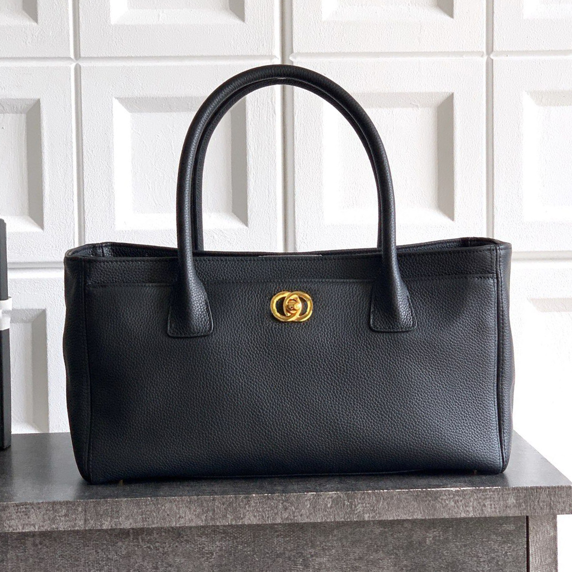 Designer bag hot free shipping Trendy large capacity tote bag women's new fashionable single shoulder handbag black white 001