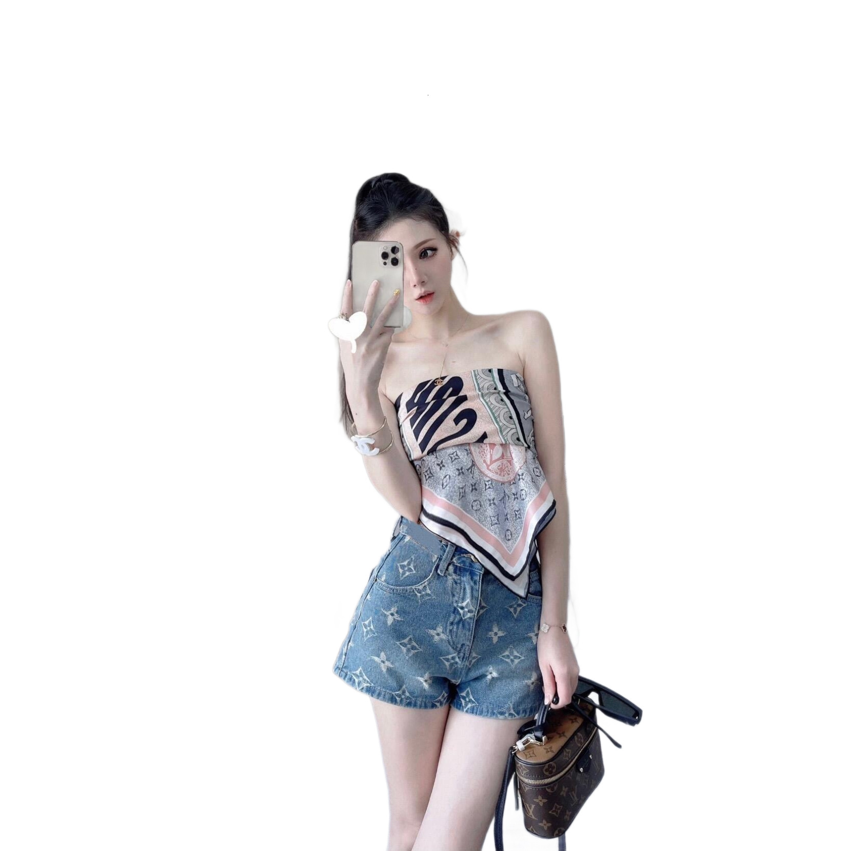 Designer Denim Shorts Luxury Women 2026 Sexy Trend Style Summer New High Waisted Embroidered Flower Thin Shorts Hot Pants High-end Quality Breathable 