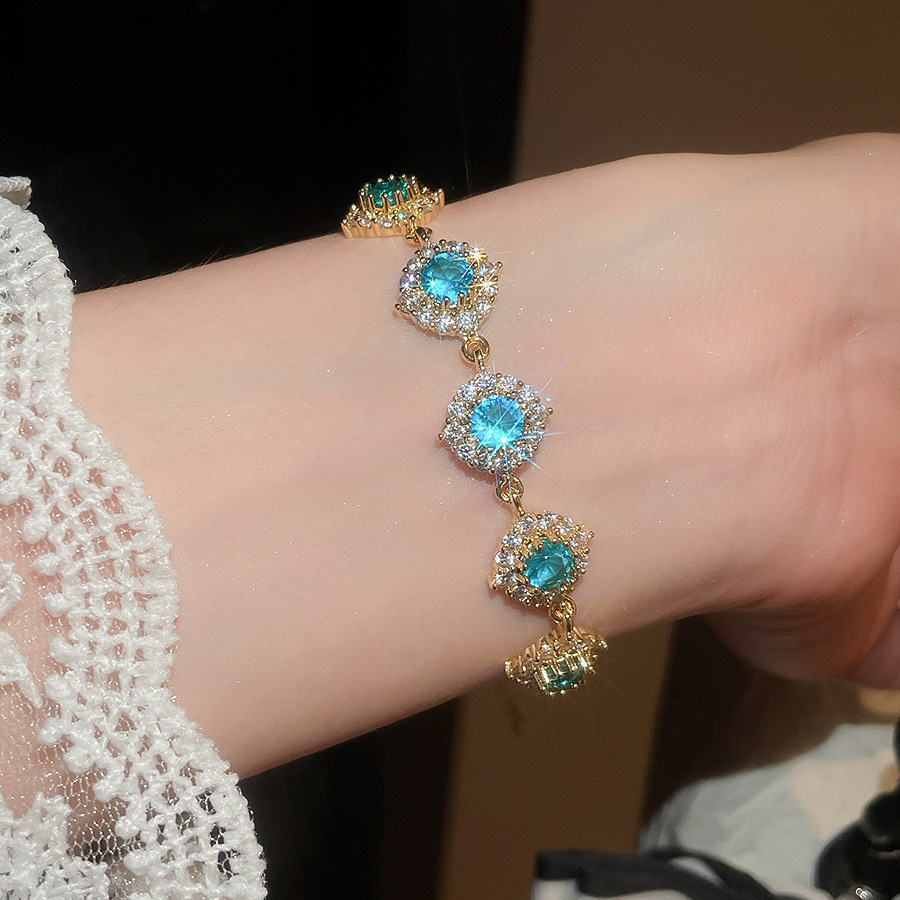 18K real gold plated zircon round flower light luxury, high-end exquisite bracelet, fashionable jewelry for women - view 4