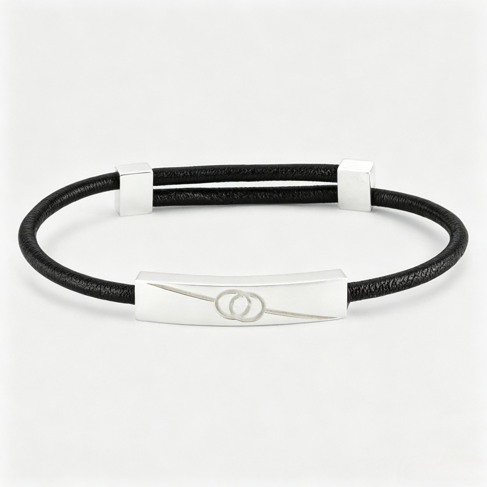 Designer Leather Bracelets for Men Women Woven Rope Bracelets Minimalist Luxury Couple Bracelets Stainless Steel Adjustable Bracelets Premium Quality with Logo