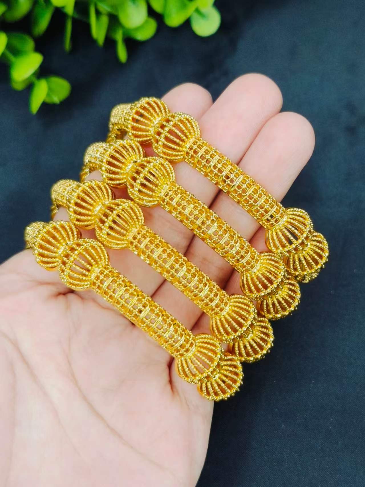 Dubai Gold Color Bangles For Women Indian Jewelry Bangle Wedding Egyptian African Jewellery Wholesale Designer Bracelets - view 4