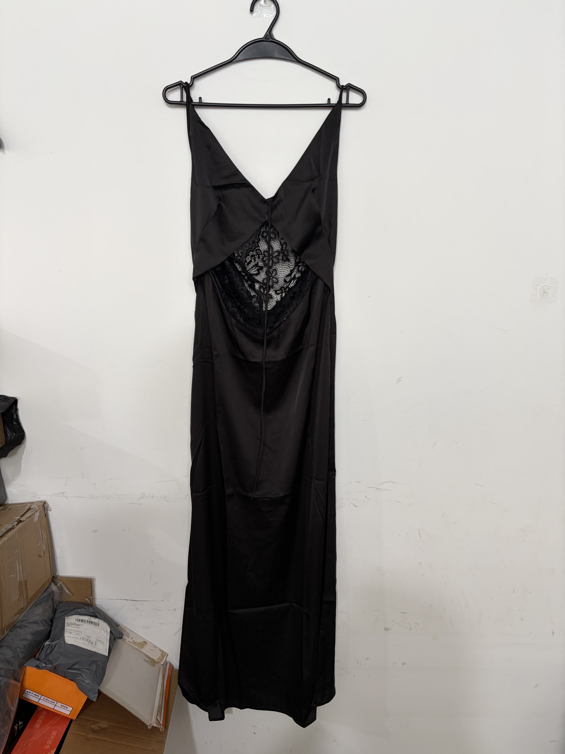 Tossy Sexy Lace Hollow Out Maxi Dress Female Backless Spaghetti Slim VNeck Hollow Out Commute Dress Summer Halter Dresses 251021
