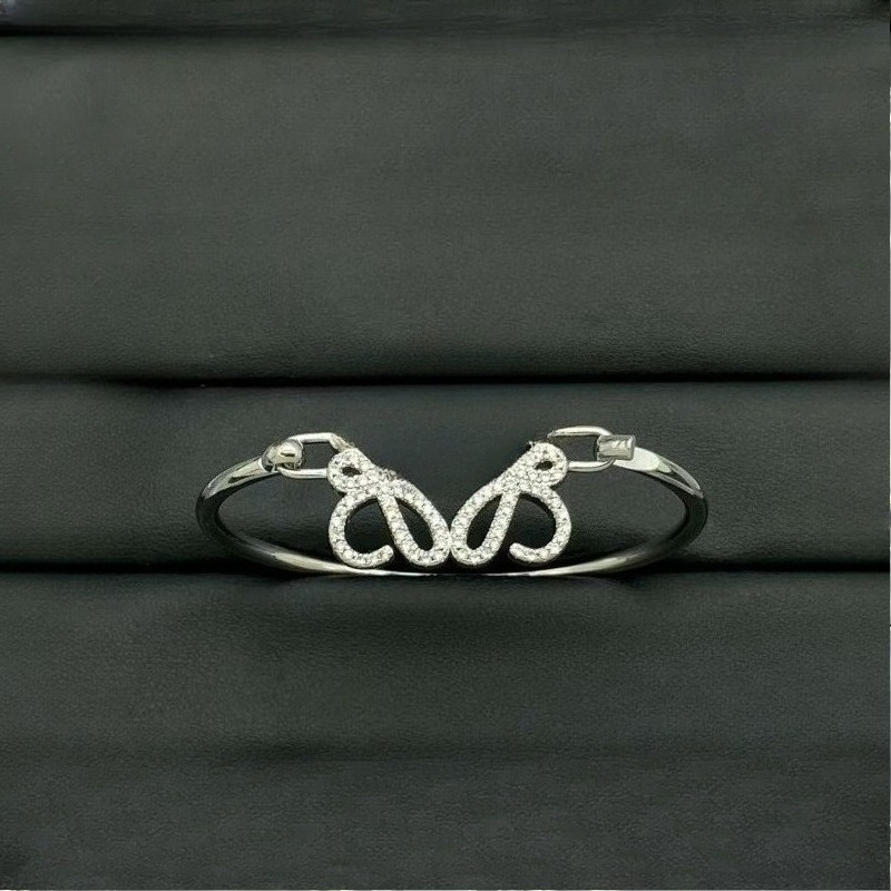 Designer Jewelry Necklace Bracelet Minimalist Diamond Bracelet Earrings Geometric Vintage Brooch Pendant Necklace