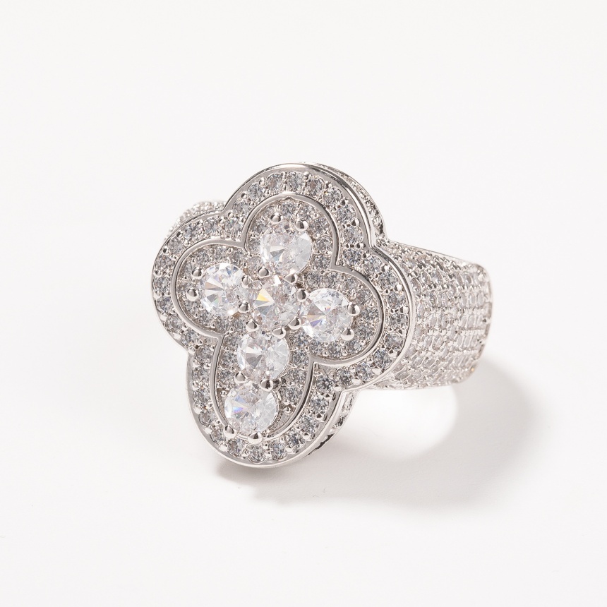 bague luxe diamond designer ring luxury rings jewelry Four leaf clover ring letter design rings christmas gifts jewelry bridal versatile Styles dimond