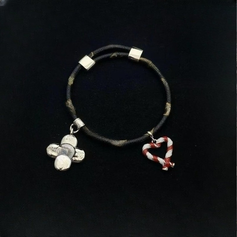 Luxury Casual Letter Shaped Jewelry Bracelet Fashionable Handchain for Europe and America Personalized Leather Handchain