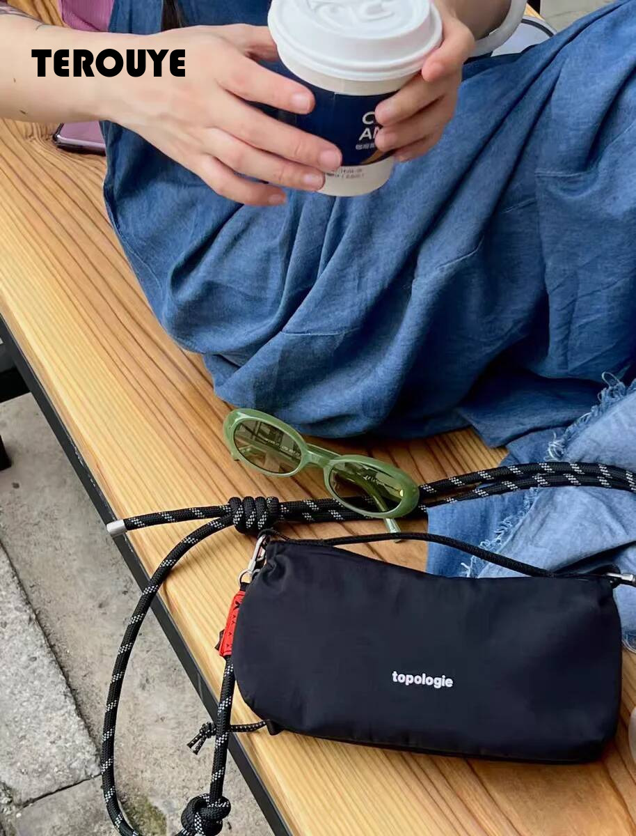 Topologie Waterproof Sports New Lightweight Matching Men's And Women's Single Shoulder Crossbody Bag - view 7