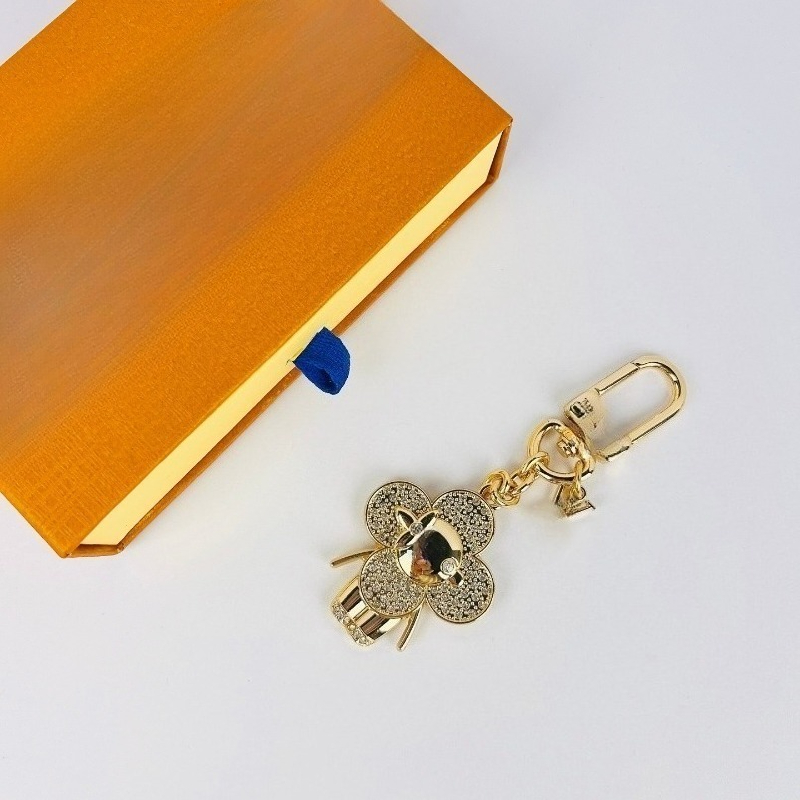 Designer Creative Pendant Keychain Multicolored Sunflower Chain Bag Keychain Fashionable Diamond Encrusted Keychain Pendant