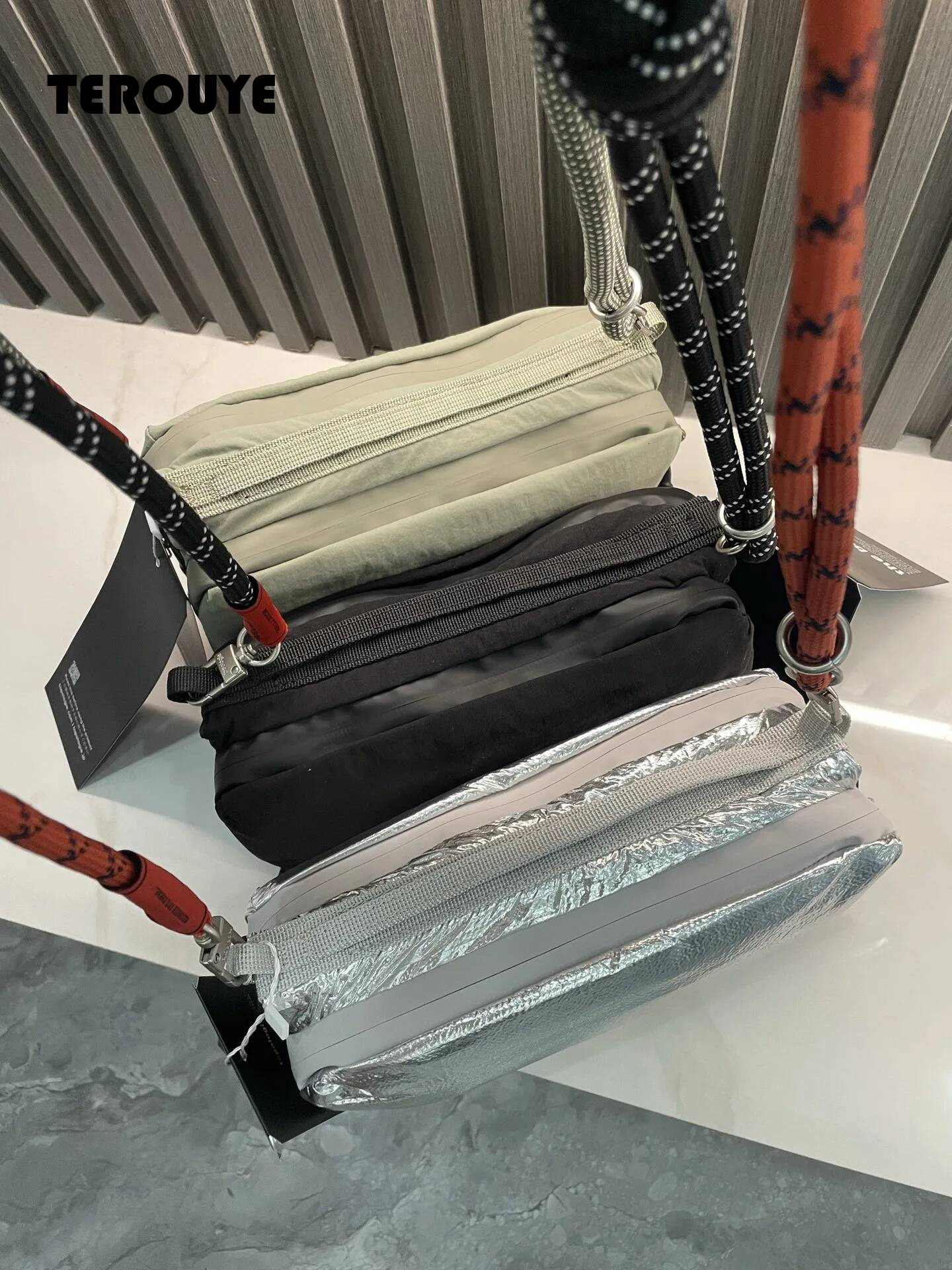 Topologie Waterproof Sports New Lightweight Matching Men's And Women's Single Shoulder Crossbody Bag - view 5