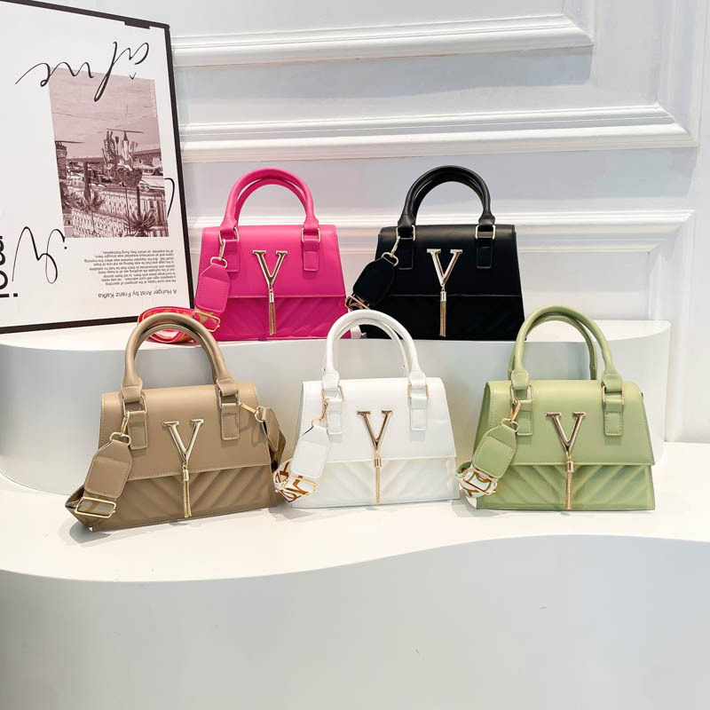 Free Shipping Worldwide luxury Designer Women Light Green Quilted Metal Lock Mini Top Handle Crossbody Handbag hot - view 4