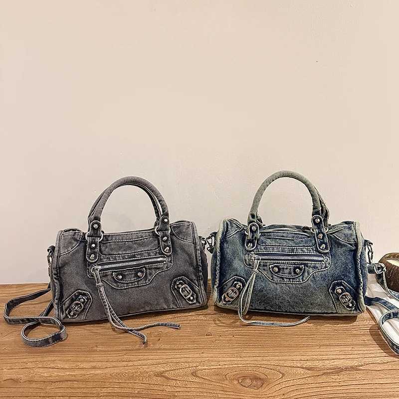 Streetwear Blue Denim Bags For Women Luxury Designer Handbag Zipper Pockets Purse 2025 New Fashion Y2K Shoulder Bags X260706 - view 4
