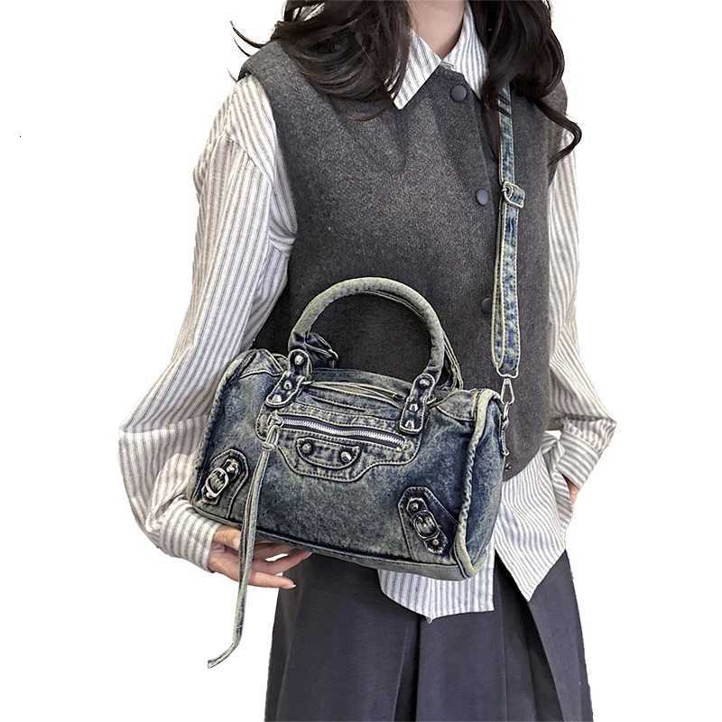 Streetwear Blue Denim Bags For Women Luxury Designer Handbag Zipper Pockets Purse 2025 New Fashion Y2K Shoulder Bags X260706