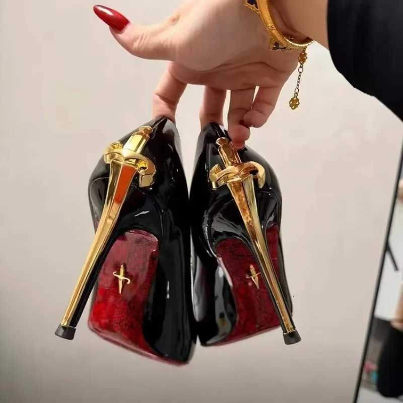 2026 Early Spring New High Heels Womens Fine Heels Pointed Metal Swords Sexy Queen Black Lacquer Leather Single ShoesT260707 - view 4