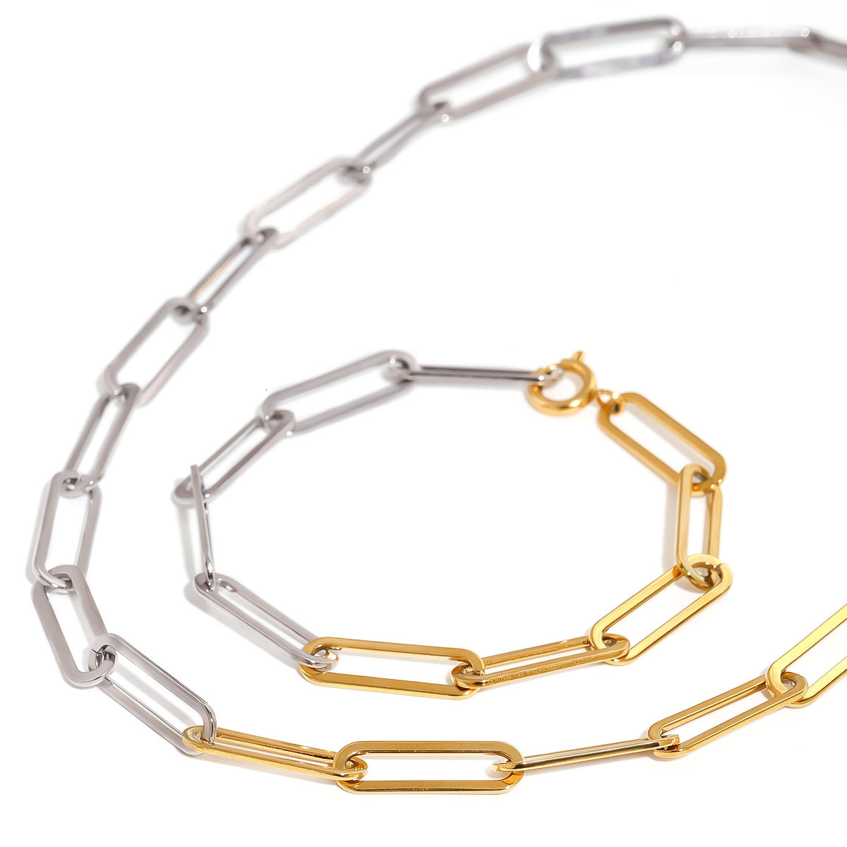 Womens Clavicle Chain Necklace Womens Color Block Plain Circle Thin Chain Titanium Steel High End INS Neck Jewelry For Women Daily Minimalist Office S