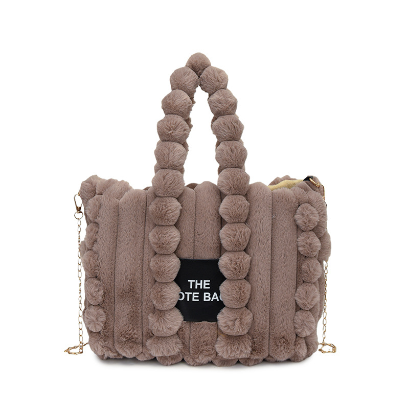 Luxury Designer Light Luxury 2026 Winter Hot Letter Large Capacity Designer Handbag Plush Trendy Pink Balck Tote Bag For Women - view 8