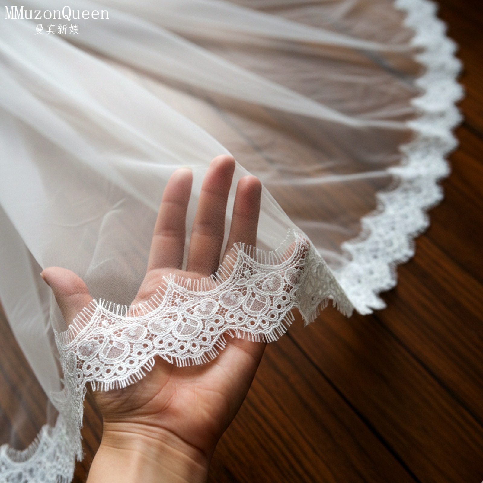 Cathedral Lace Edge Tulle Bridal Veil Single Tier Long Wedding Veil With Metal Hair Comb Vintage Floral Lace Veil For Wedding Ceremony Photoshoot