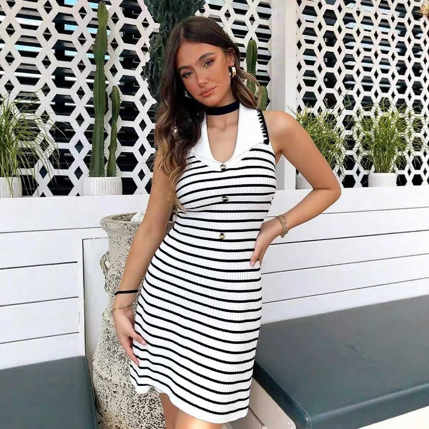 Package YuooMuoo Sexy Chic Hips Fashion Knitted Mini Dress 2026 New Summer Y2K Halter Sleeveless Slimming Party Dress Streetwear H260707