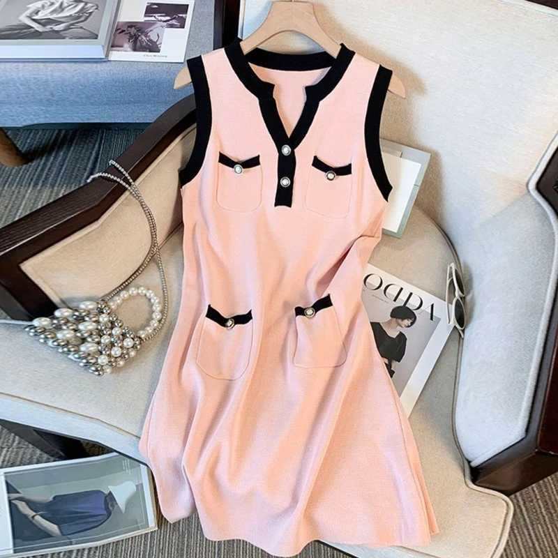 Sexy Hips YuooMuoo Wrap Chic Fashion Knitted Short Dress 2025 New Summer Sleeveless Slim Waist Bodycon Party Dress Streetwear H260707