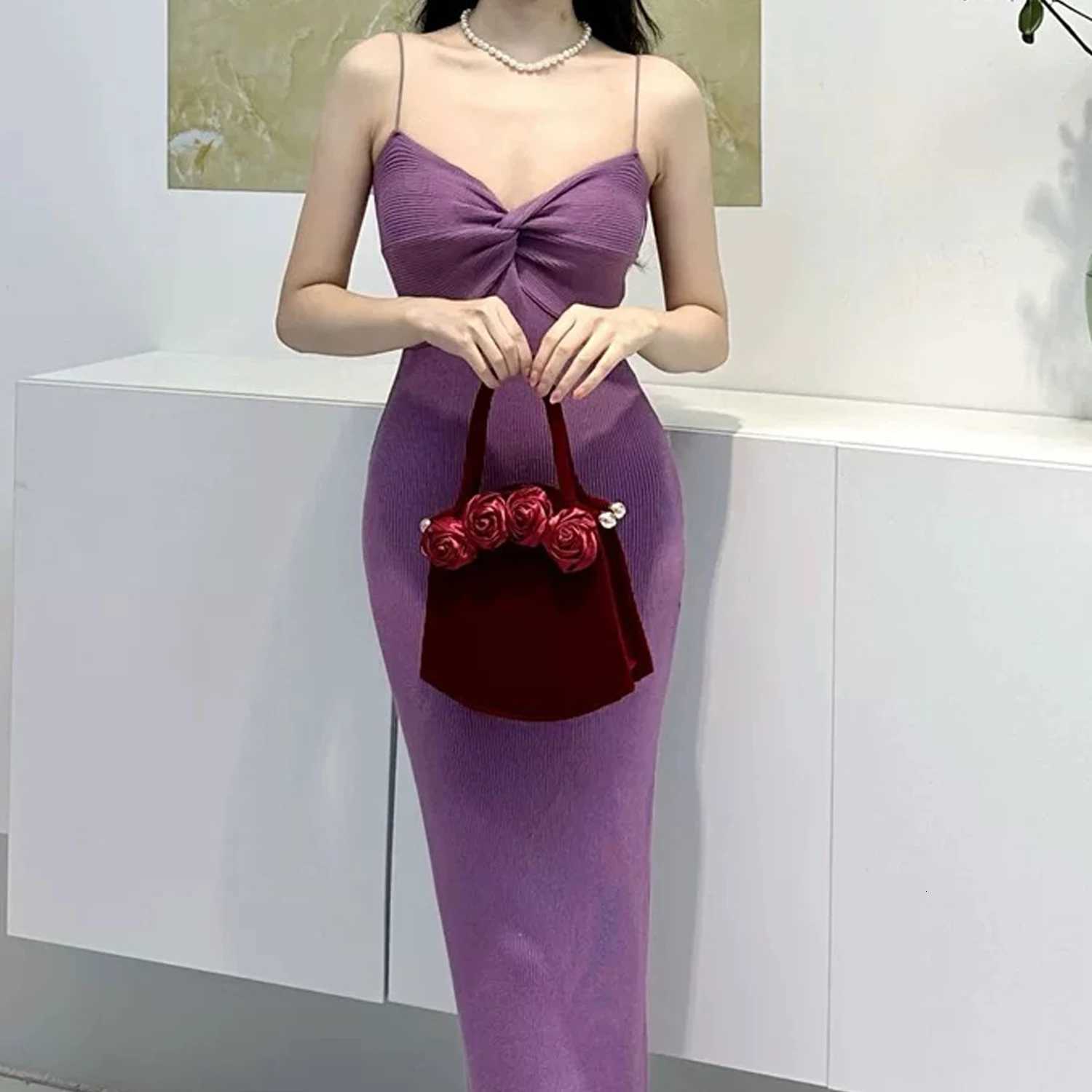 Chic Fashion 2026 Summer Spaghetti YuooMuoo Straps Midi Dress Women V-neck Slim Knitted Bodycon Dress Streetwear Lady Outfits H260707