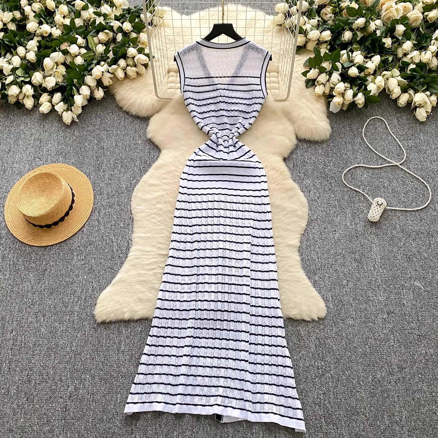 Elegant Maxi YuooMuoo Knitted Brand Fashion Dress Summer Women Luxury White Black Stripes Shirt Sweater Dress Lady Party Vestido H260707