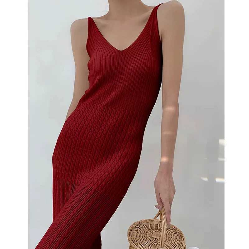 Patchwork YuooMuoo Elegant Chic Knitted Fashion Maxi Dress 2026 Spring Summer Women V-neck Spaghetti Straps Party Dress Vestidos H260707