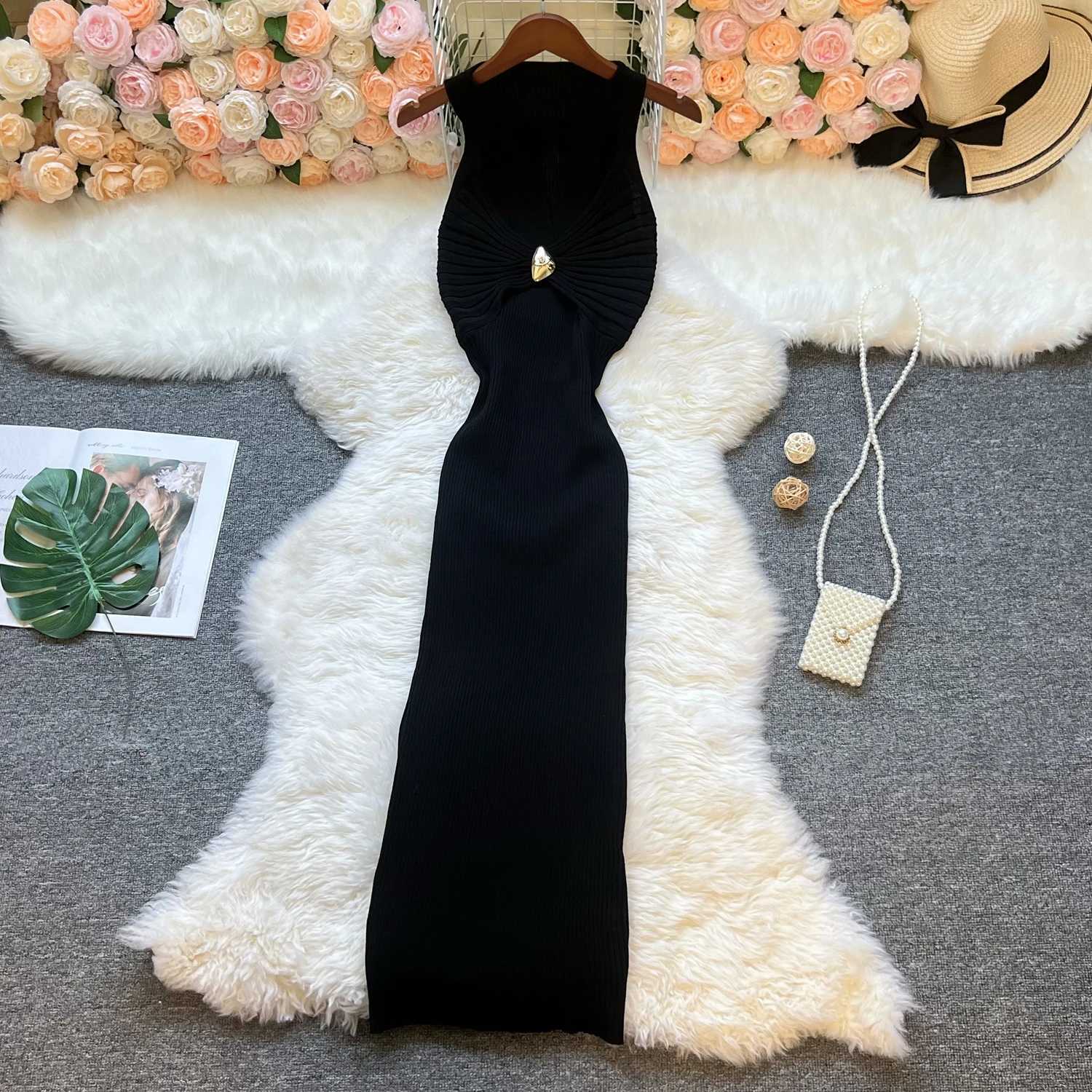 Package YuooMuoo Hips Chic Fashion Sexy Knitted Summer Dress Women Metal Buckle Knot Bodycon Long Dress Lady Party Vestidos H260707