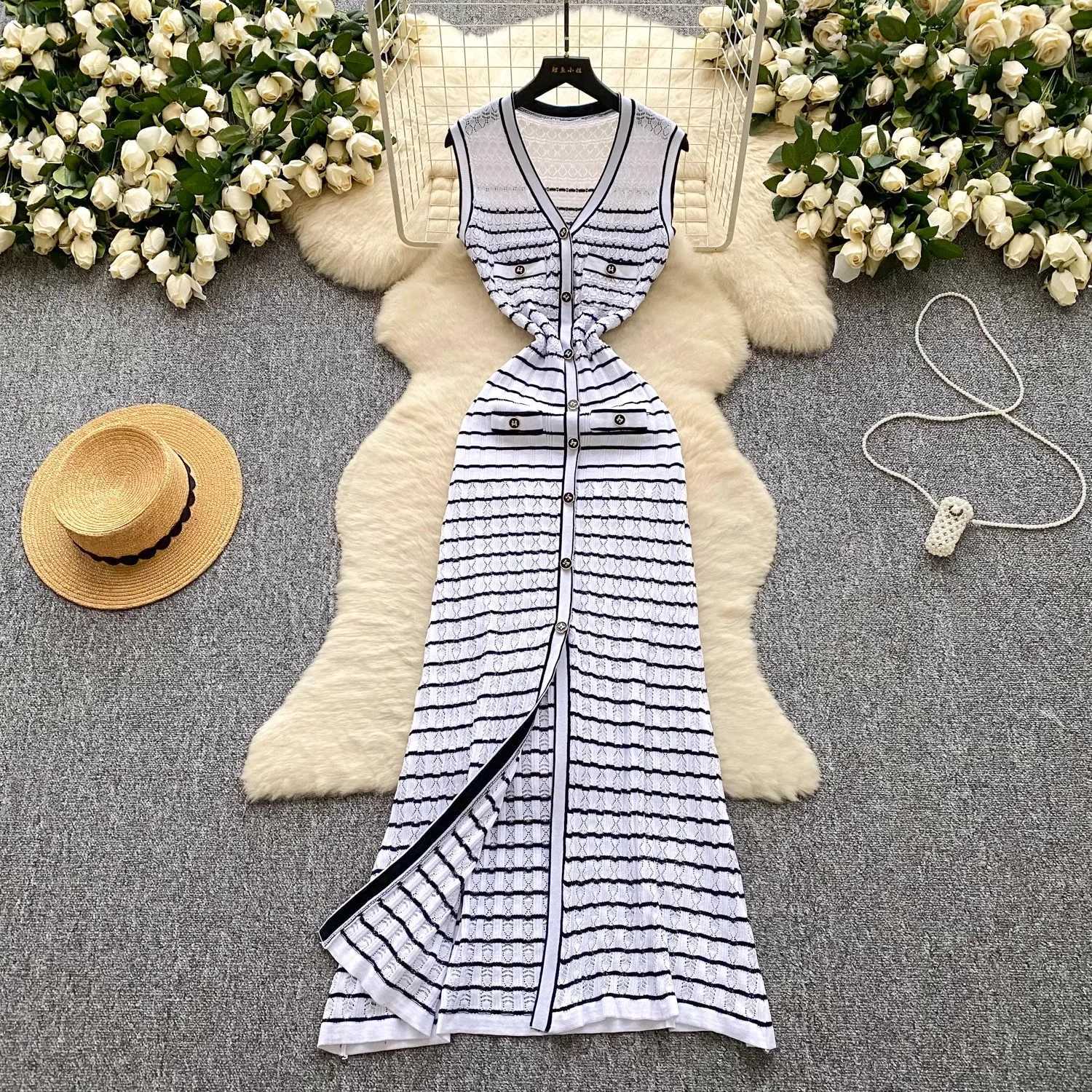Elegant Maxi YuooMuoo Knitted Brand Fashion Dress Summer Women Luxury White Black Stripes Shirt Sweater Dress Lady Party Vestido H260707