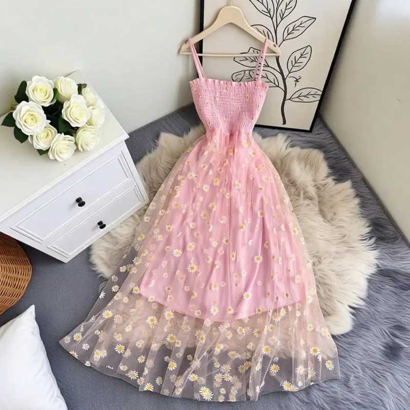 Printed YuooMuoo Chic Florals Fashion Daisy Dress 2026 New Summer Women Spaghetti Straps Slim Waist Party Dress Beach Vestidos H260707