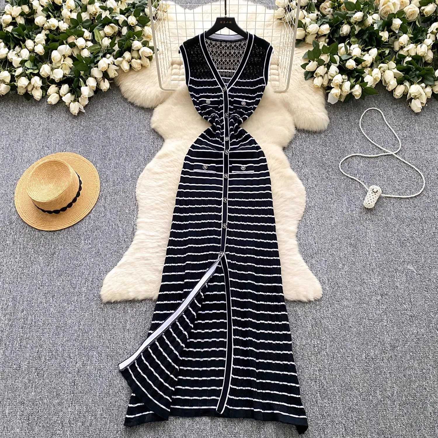 Elegant Maxi YuooMuoo Knitted Brand Fashion Dress Summer Women Luxury White Black Stripes Shirt Sweater Dress Lady Party Vestido H260707