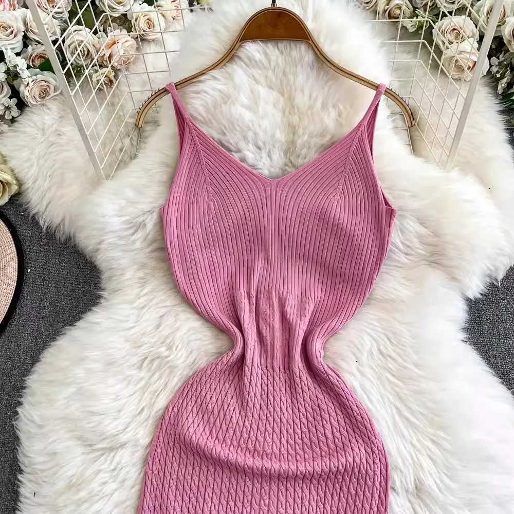Patchwork YuooMuoo Elegant Chic Knitted Fashion Maxi Dress 2026 Spring Summer Women V-neck Spaghetti Straps Party Dress Vestidos H260707