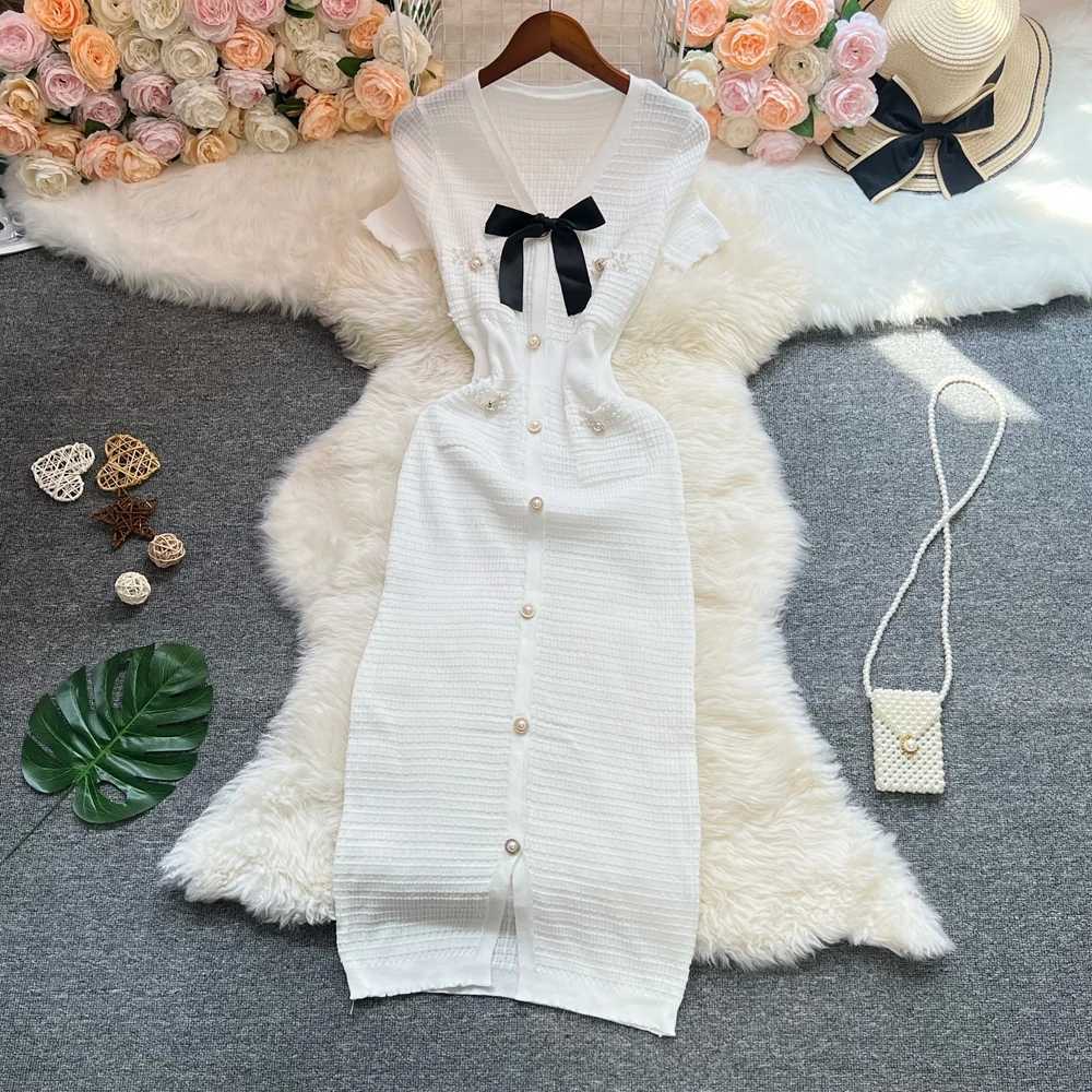 Bow YuooMuoo Chic Fashion V-neck Elegant Wrap Hips Knitted Dress Women Brand Fashion Pearl Buttons Bodycon Office Lady Vestidos H260707
