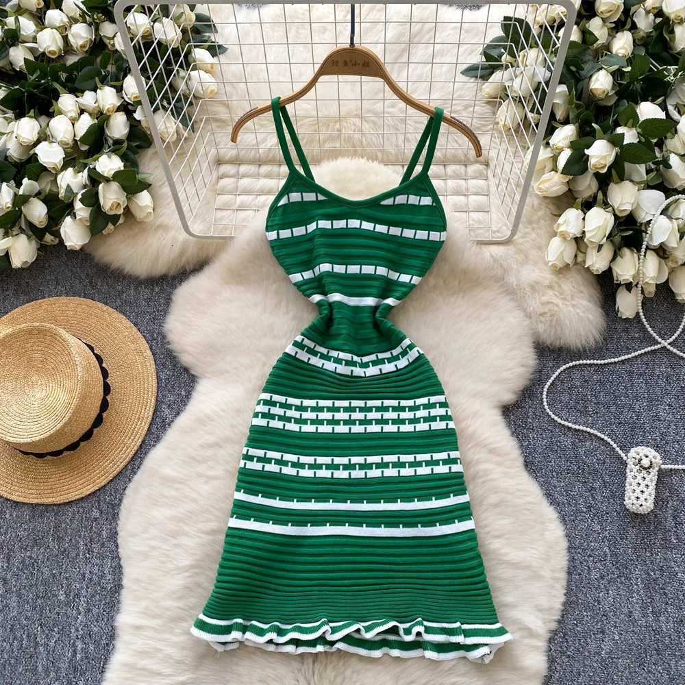 Ins Hot Sexy Wrap Hips YuooMuoo Knitted Summer Dress Women 2025 New Fashion Y2K Plaids Knitted Bodycon Mini Dress Party Vestidos H260707