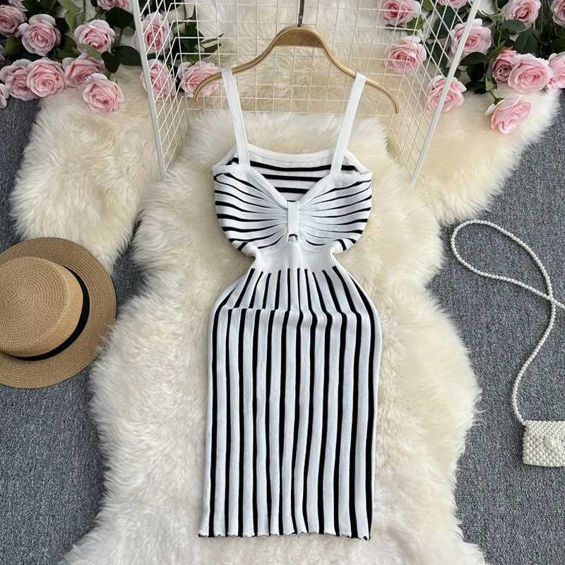 Summer Women Slim Bodycon Knitted YuooMuoo Mini Dress Sexy Package Hips Spaghetti Strap Club Party Dresses Female Beach Vestidos H260707