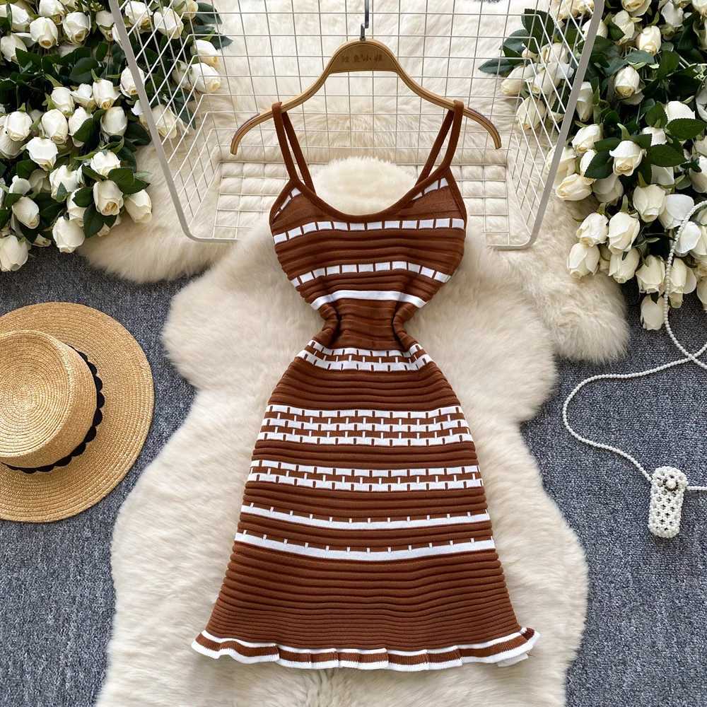 Ins Hot Sexy Wrap Hips YuooMuoo Knitted Summer Dress Women 2025 New Fashion Y2K Plaids Knitted Bodycon Mini Dress Party Vestidos H260707