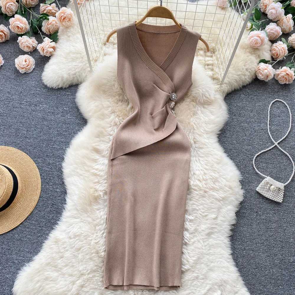 Elegant YuooMuoo Summer Women Buttons Dress Slim Waist Knitted Bodycon Dress Lady Sleeveless Package Hips Party Vestidos H260707
