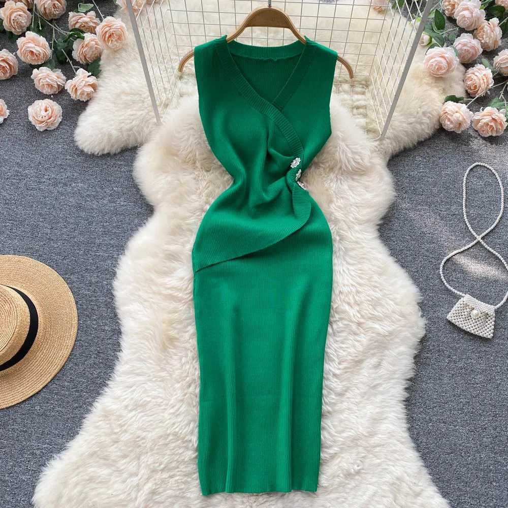 Elegant YuooMuoo Summer Women Buttons Dress Slim Waist Knitted Bodycon Dress Lady Sleeveless Package Hips Party Vestidos H260707