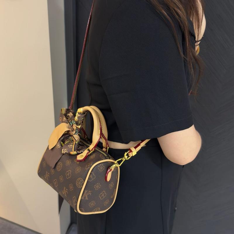 Luxury Designer MONICA KIKI Luxury 2026 New Fashion Designer Boston Versatile Trendy Commuting Grey Khaki Shoulder Bag For Women - view 6