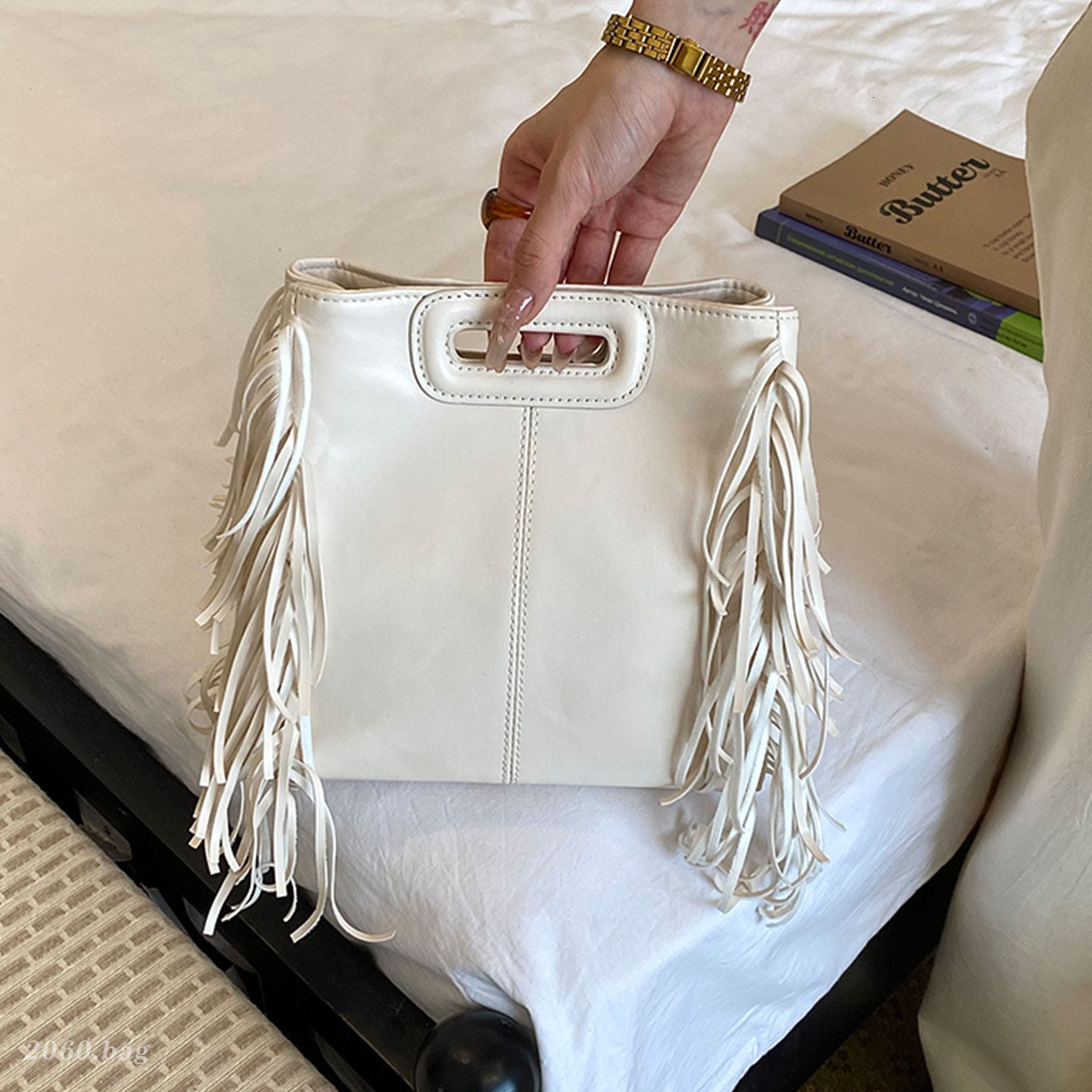 New Summer 2026 Handbag with Unique Tassel Design, Large Capacity Tote Crossbody Bag for Women - view 6