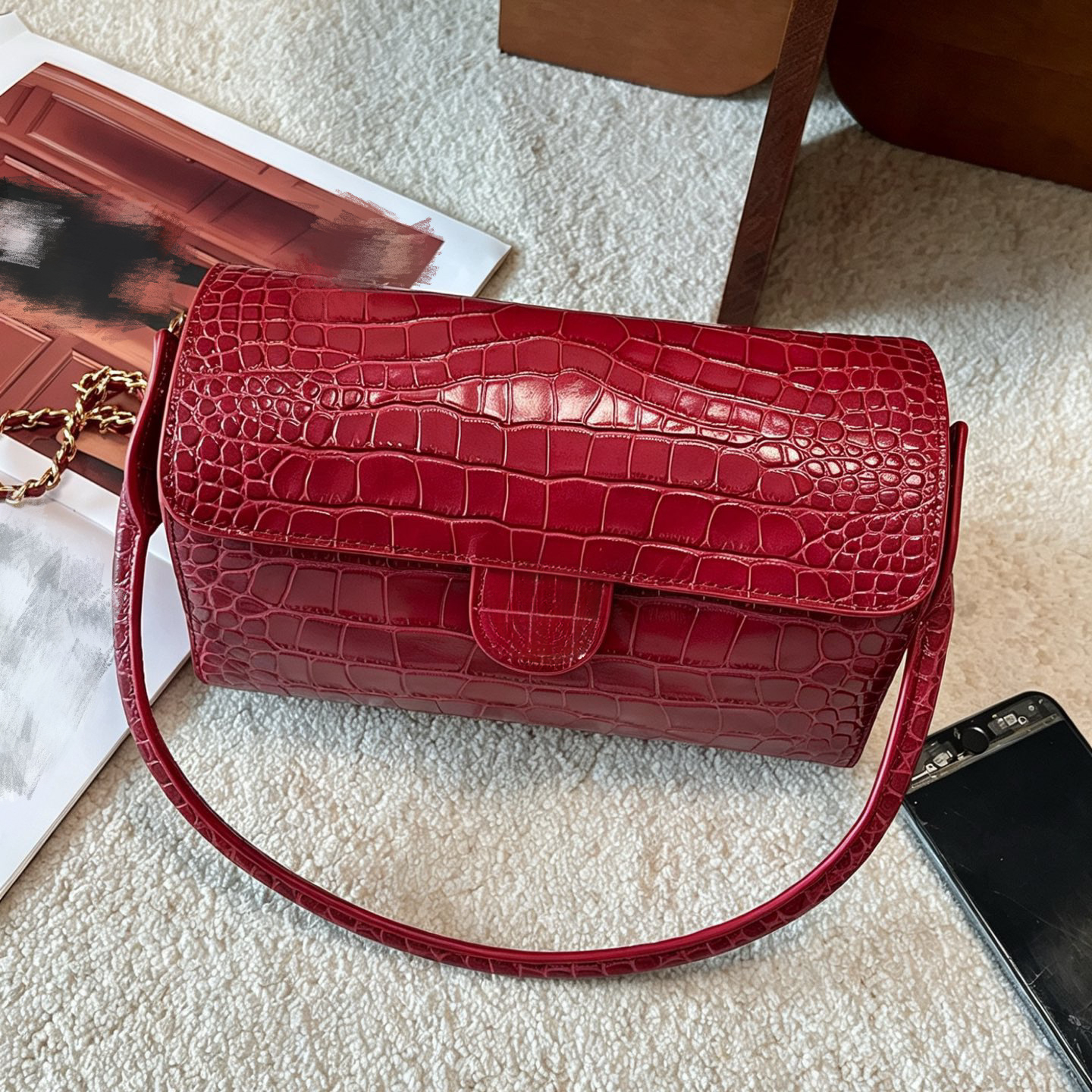 D Borsa Firmata Borsa A Forma Di Coccodrillo Borsa Per Il Pranzo Smerigliata Borsa Da Bowling Alla Moda Retrò Bocca Busta Rossa Borsa Cilindrica-image