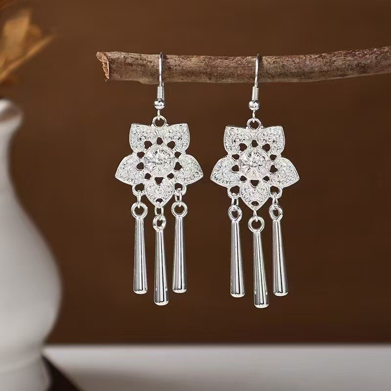 New Chinese vintage earrings ethnic long tassel dangle hook earrings classic designer earrings for women elegant earring gifts for ladies free shippin