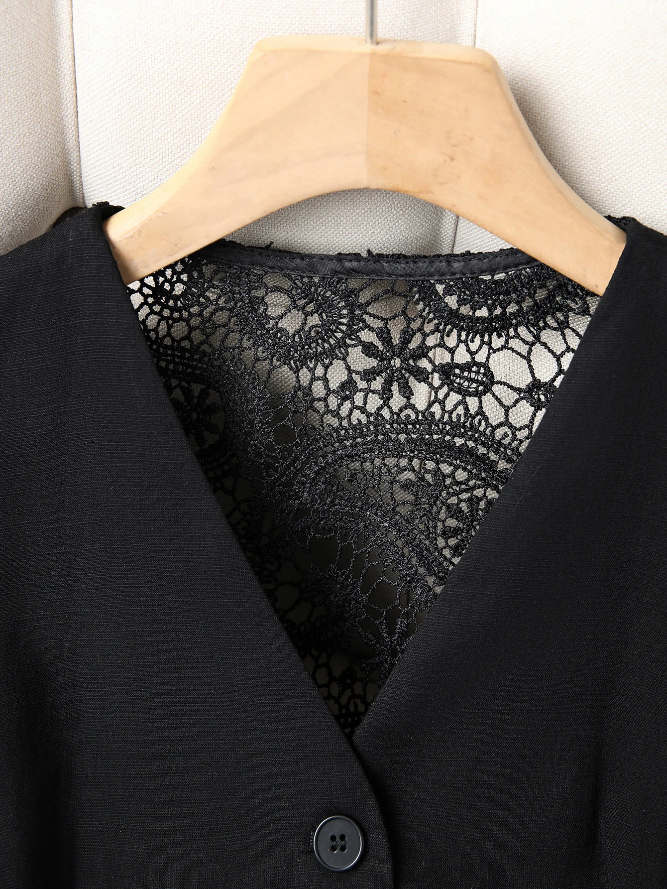 Womens Elegant Lace White Suit Vest Sleeveless VNeck Button Down Waistcoat Tailored Fit for Office and Dressy Occasions 260711banjia - view 7