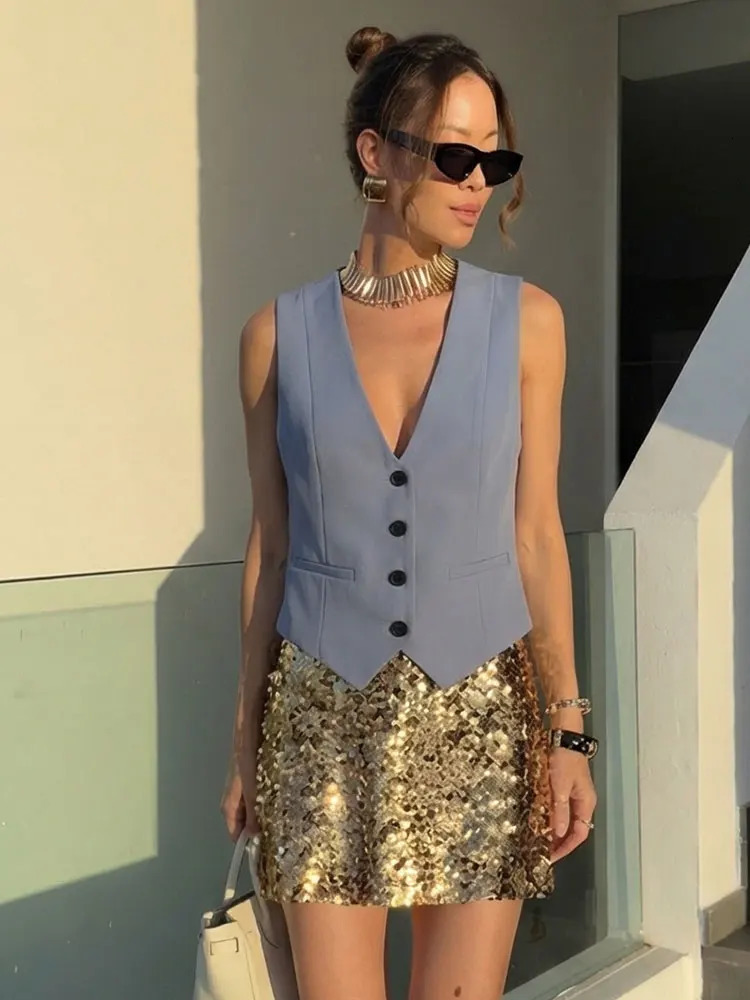 HH Women Casual VNeck Sleeveless Waistcoat Elegant Fashion Solid Singlebreasted Short Vest Chic Tops Female Summer Outerwear 260711banjia
