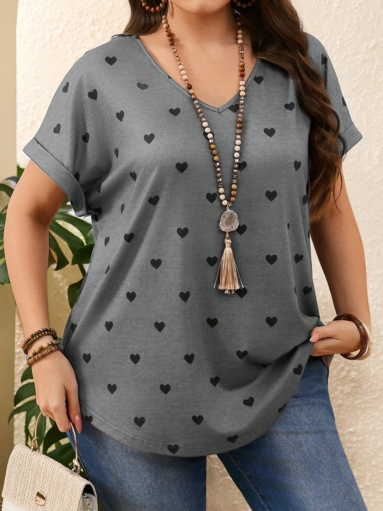 Plus Size Heart n Pattern Printed Tshirts Summer Fashionable High Quality Short Sleeved Casual Sports VNeck Pullover Tops 260711banjia - view 4
