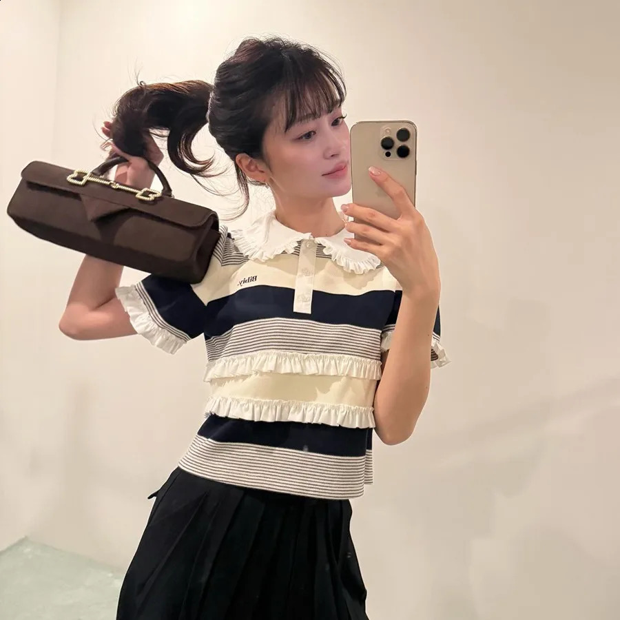 Sweet Stripe Short Sleeve TShirt Knitted Doll Collar Wooden Ear Splice Casual Style Polyester Fiber Business Scene 260711banjia