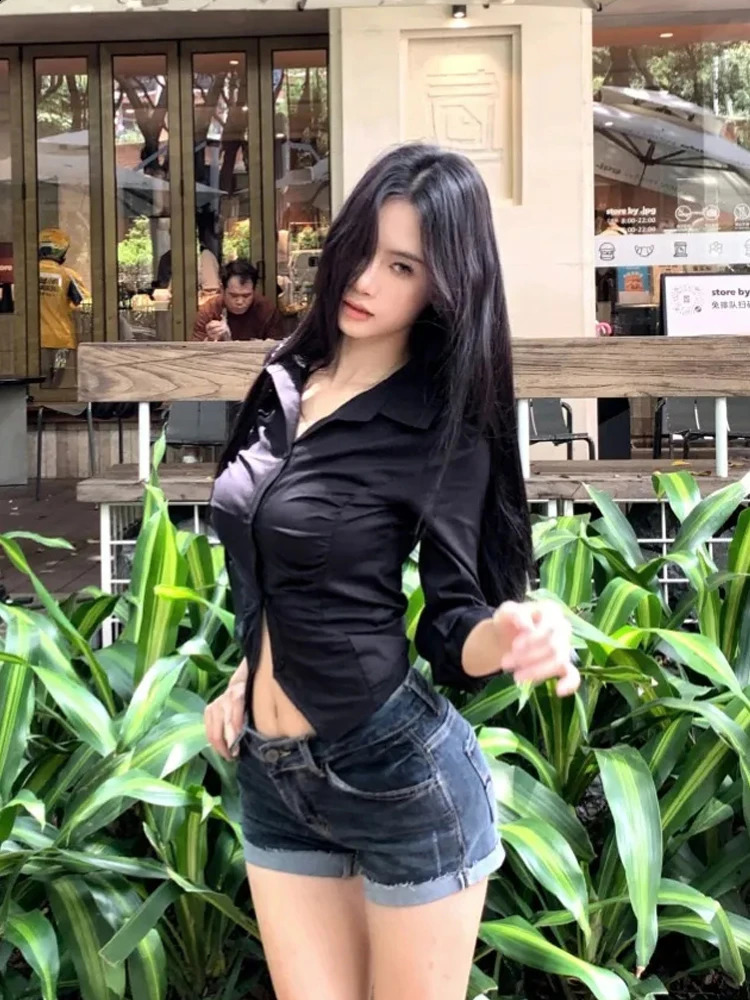 2025 Autumn Sexy Slim Women Black Shirts Korea Style Button Up Crop Tops Long Sleeve TurnDown Collar Shirt 260711banjia