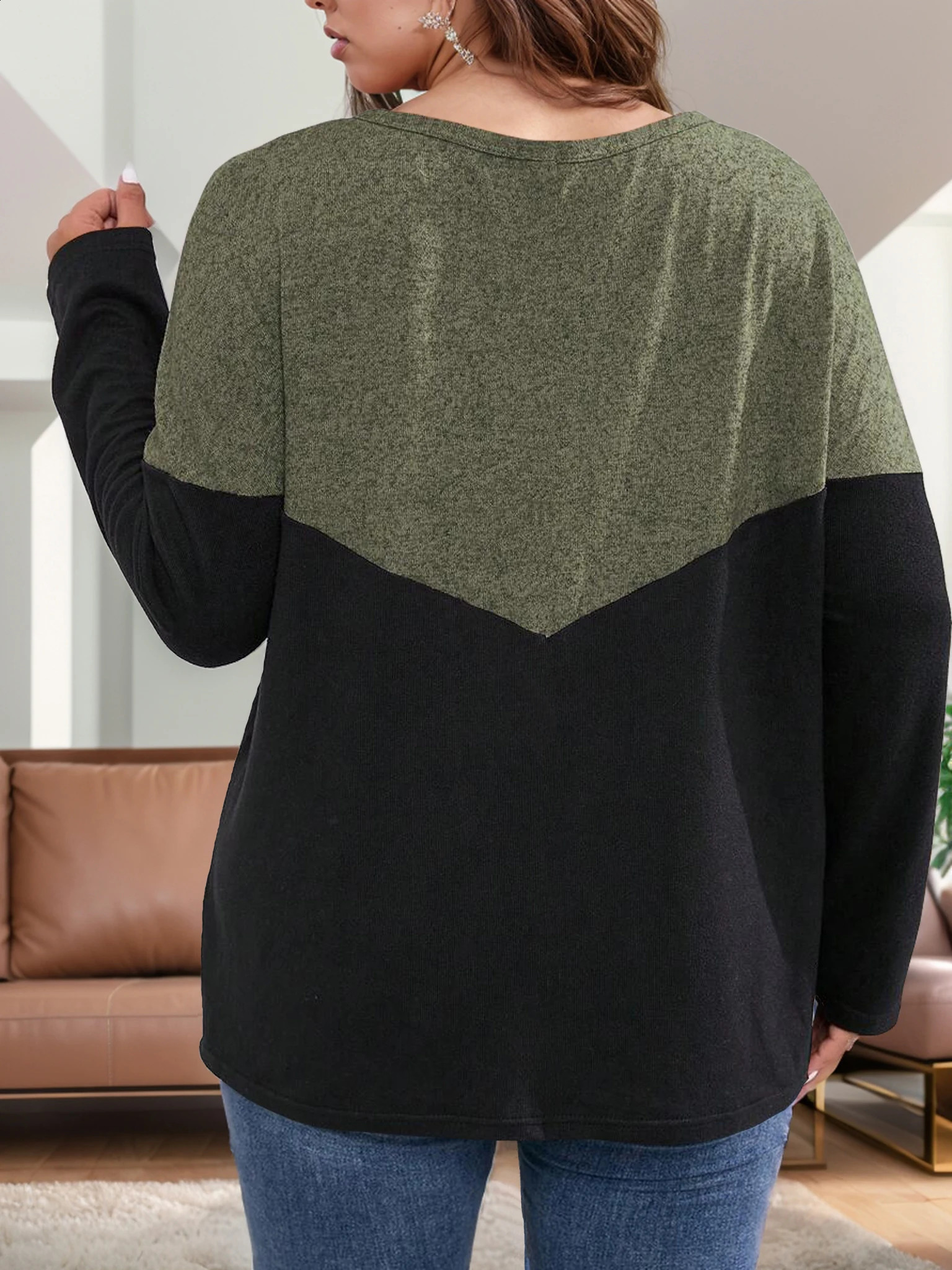 Orientation Plus Size Womens Long Sleeve Colorblocked Round Neck Top 260711banjia - view 6