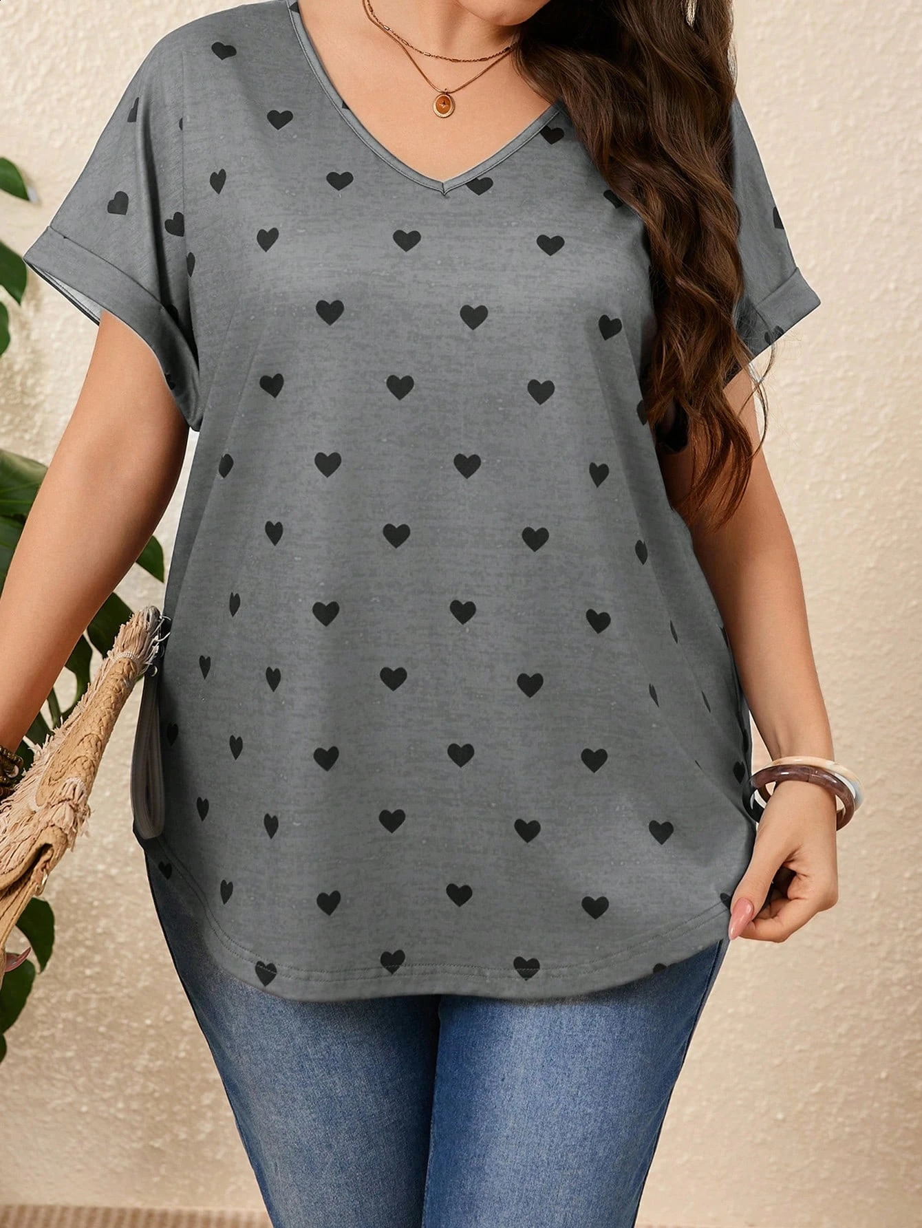 Plus Size Heart n Pattern Printed Tshirts Summer Fashionable High Quality Short Sleeved Casual Sports VNeck Pullover Tops 260711banjia - view 7
