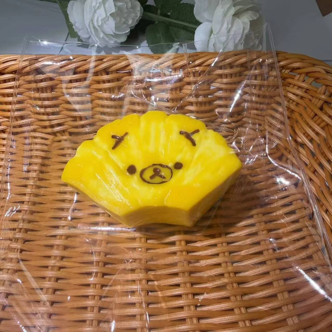 New Squeeze Slow Recovery Soft Toy Dumpling Banana Slice Bear Shaped To Relieve Stress Anxiety Food Grade Silicone 26Y0714 - view 5
