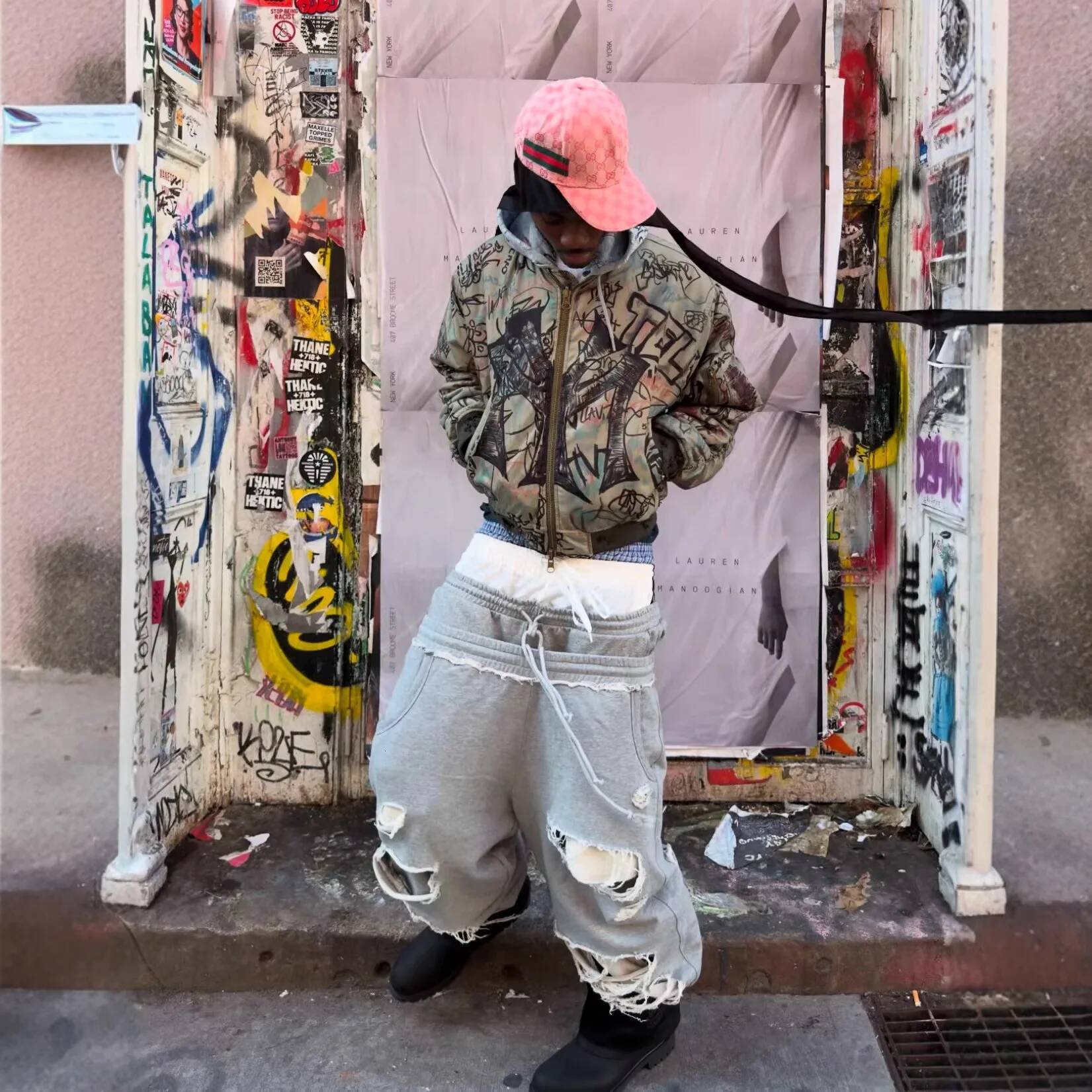 Mowalola MY City Hand-painted graffiti on the hooded cotton - size 6 Bomber jacket for both men and women - view 3